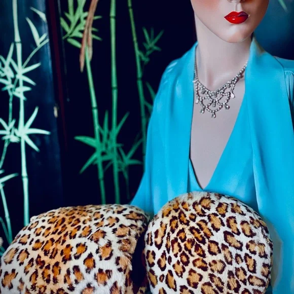 ♥️ Vintage Animal Print Fur Muff and Pillbox Hat - Picture 10 of 16